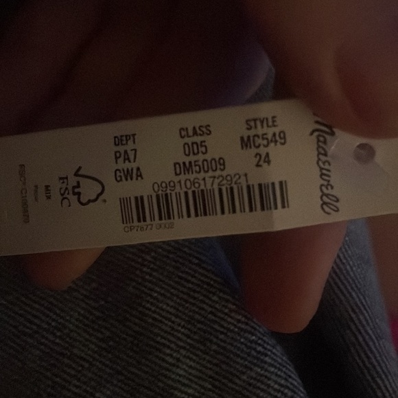 Madewell Tomboy Straight Jeans, size 24, in color Glover Wash - Picture 6 of 6